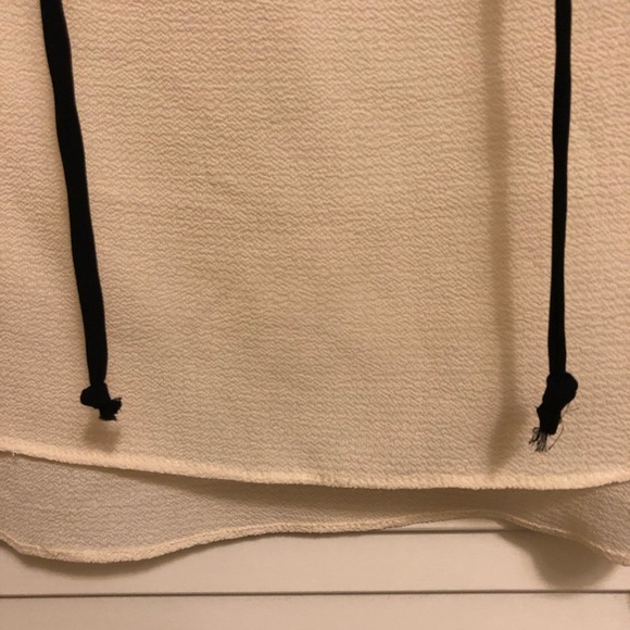 Small Ladies White Shirt - Picture 5 of 6